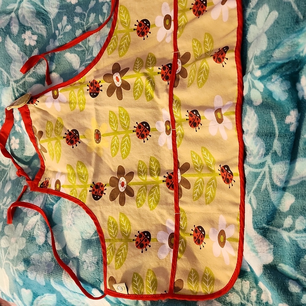 Girls apron